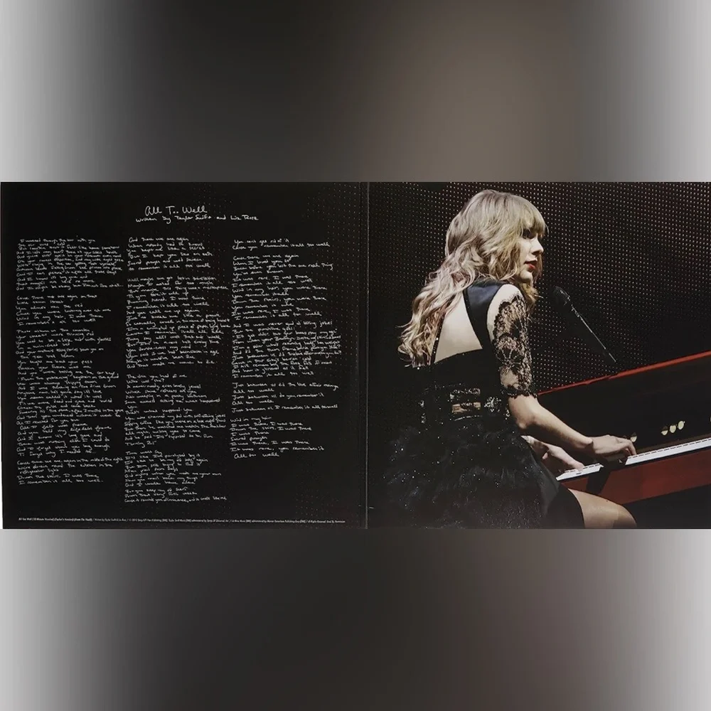 Taylor Swift Red {Taylor’s Version} vinyl - Picture 3 of 12